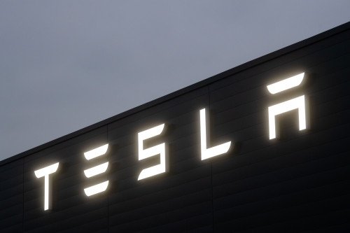Как Pro-Green Tesla вступила в борьбу с экологами в Германии и выиграла