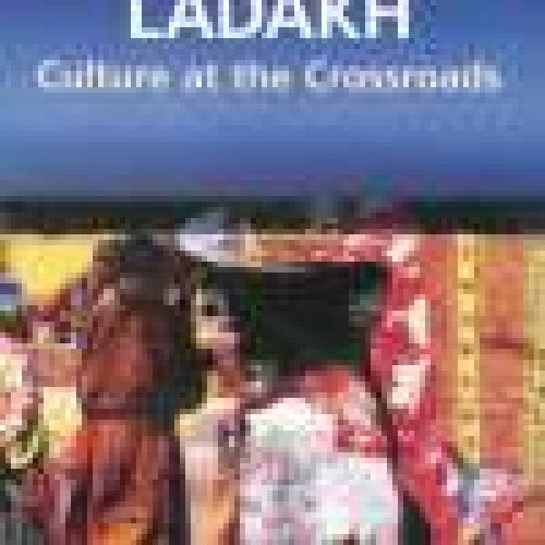 В книге говорится, что Ладакх - это гораздо больше, чем просто тибетское буддийское наследие.
